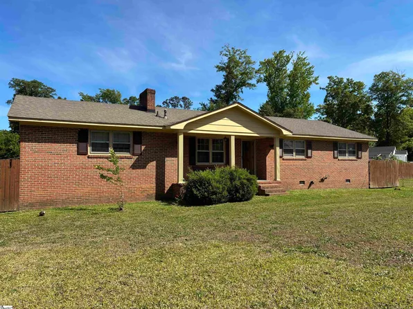 308 N Adair St, Clinton, SC 29325
