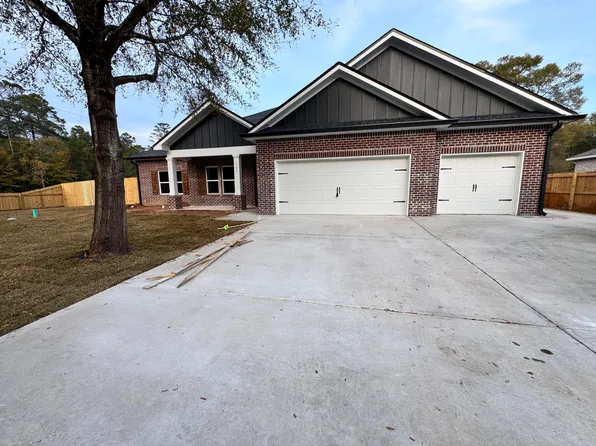 1597 Pine St, Niceville, FL 32578