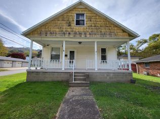 726 N 4th Ave, Paden City, WV 26159