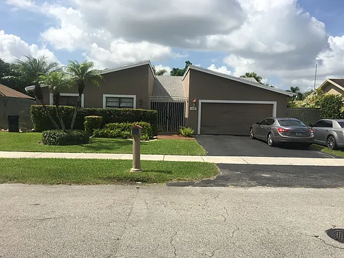 13430 SW 99th Ter Photo 1 13430 SW 99th Ter Photo 1
