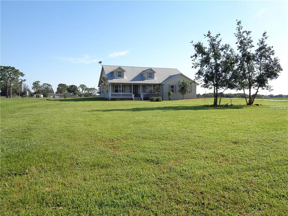 1st image of 418 Stewart Dr