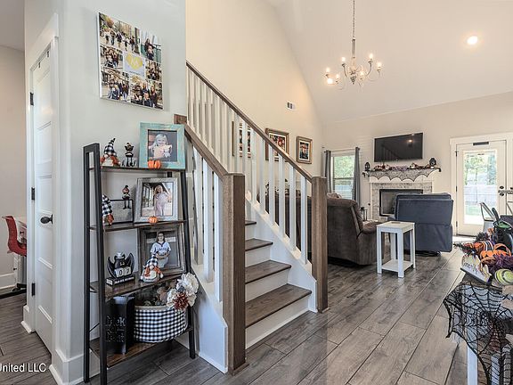 5th image of 3645 Bailey Ln