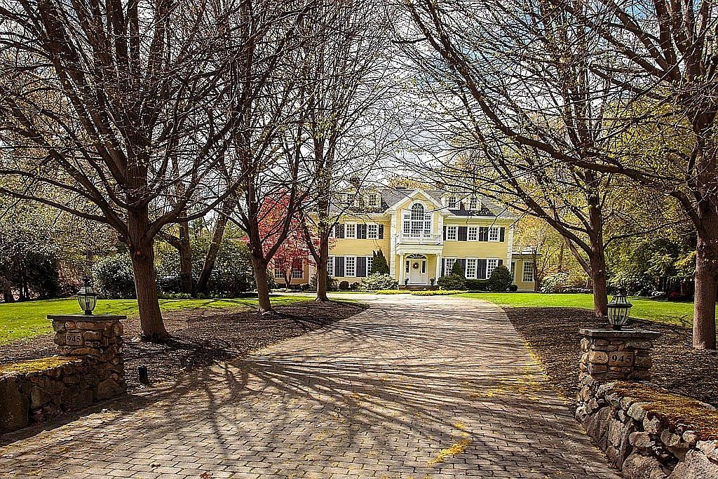 945 Brush Hill Rd, Milton, MA 02186 Zillow