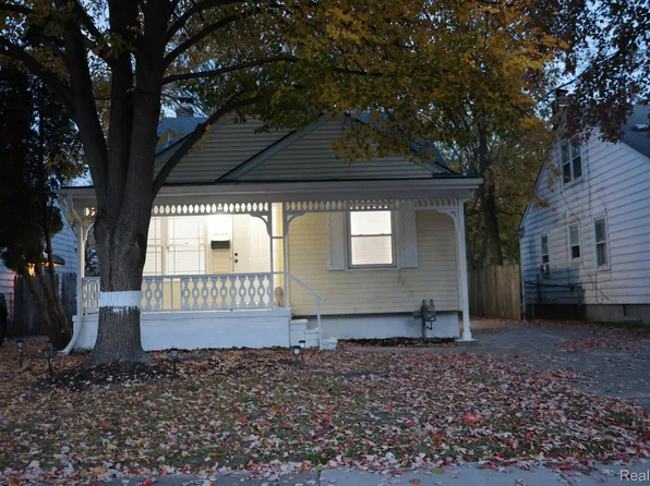 8278 Pierson St, Detroit, MI 48228