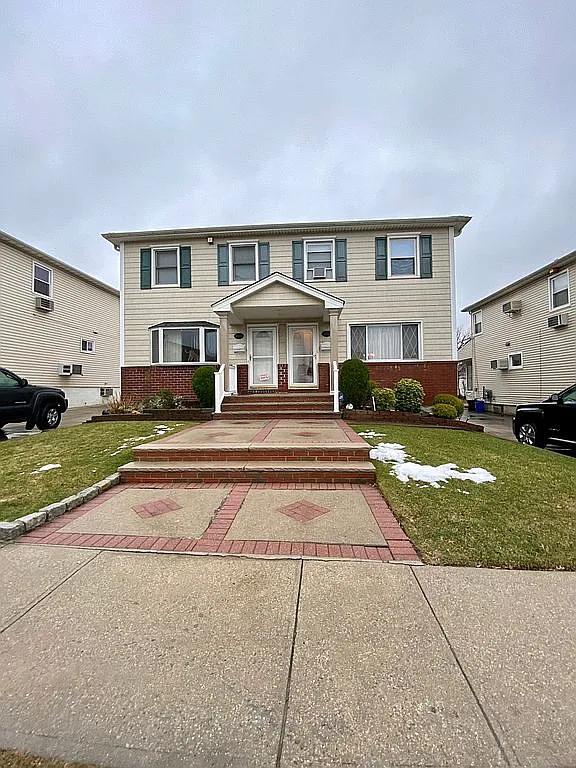 14580 9th Ave photo 1