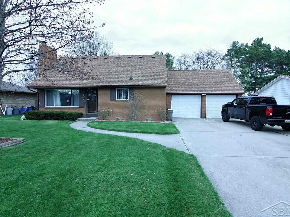 1st image of 2446 Plainview Dr