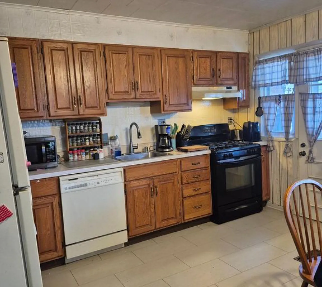 3 bed, 1536 sqft, $1,800 — Photo 4