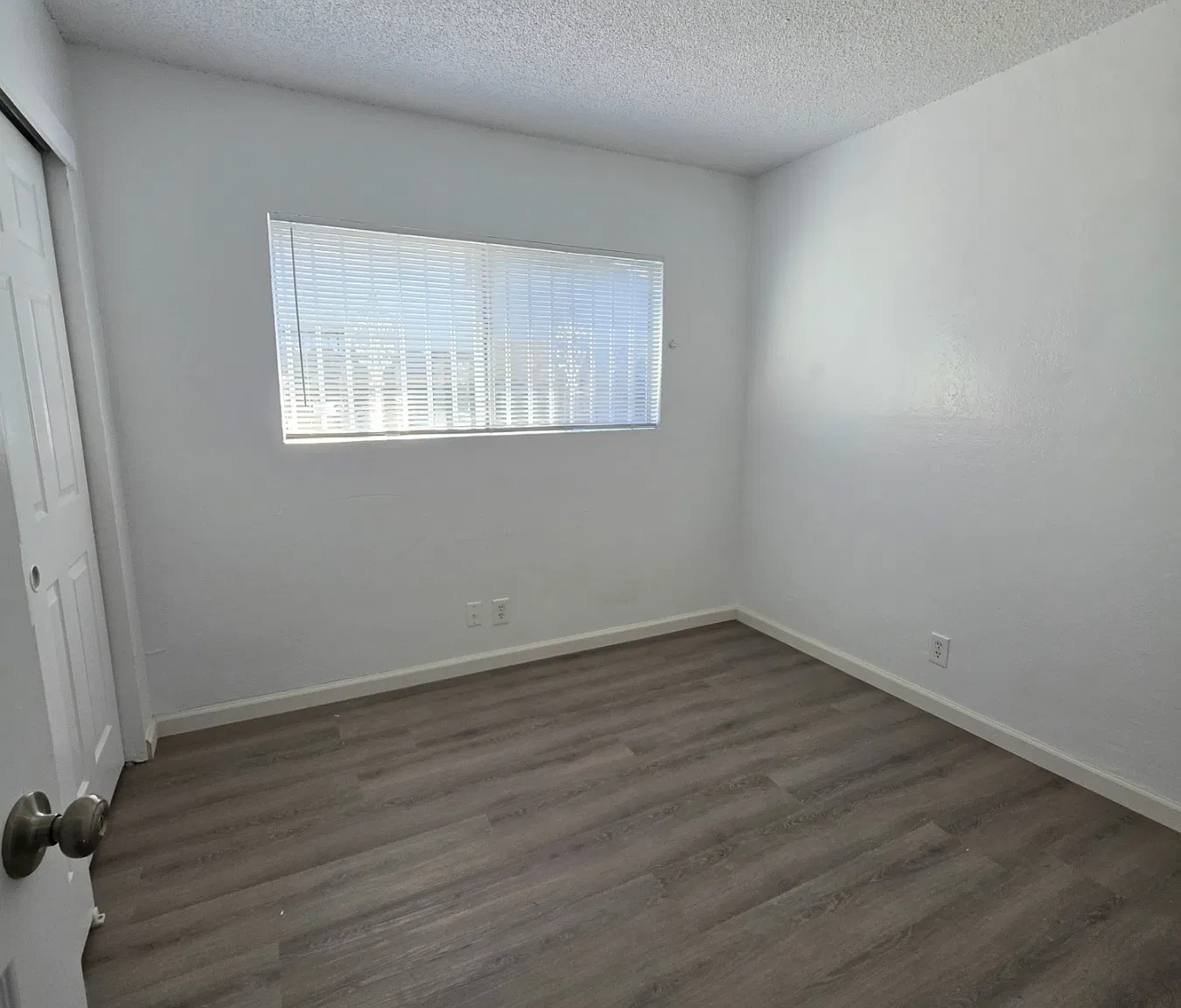 3 bed, 1125 sqft, $2,395 — Photo 4