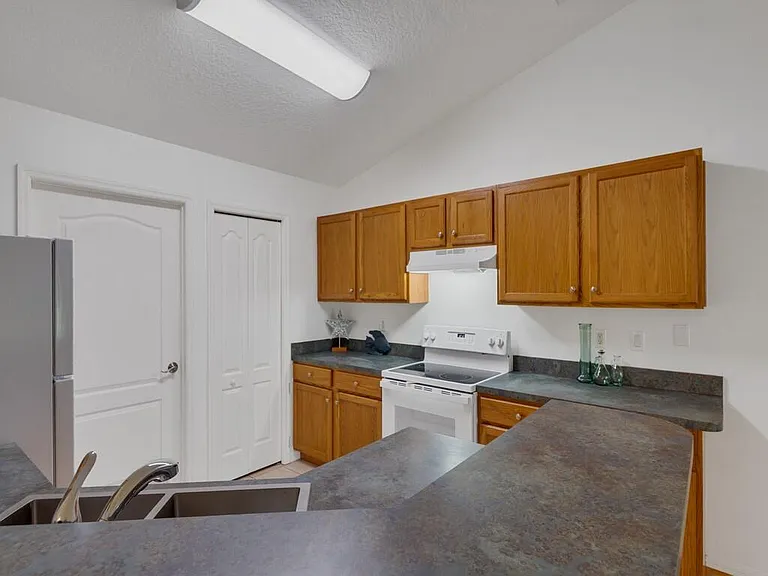 11171 Airport Dr — Photo 9