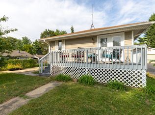 1414 Ridgeway St, Round Lake, IL 60073