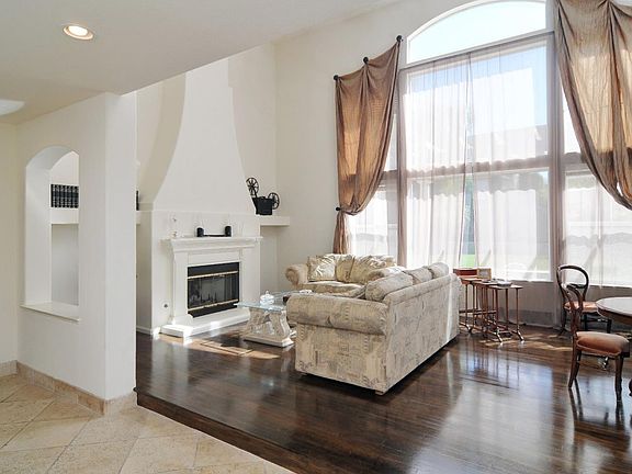 3rd image of 2728 Clover Meadow Ct