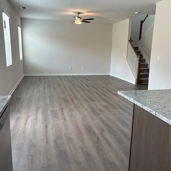 153 Bloomfield Cir — Photo 6