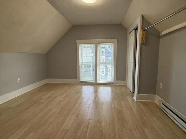 64 Pearl St #3, Clinton, MA 01510