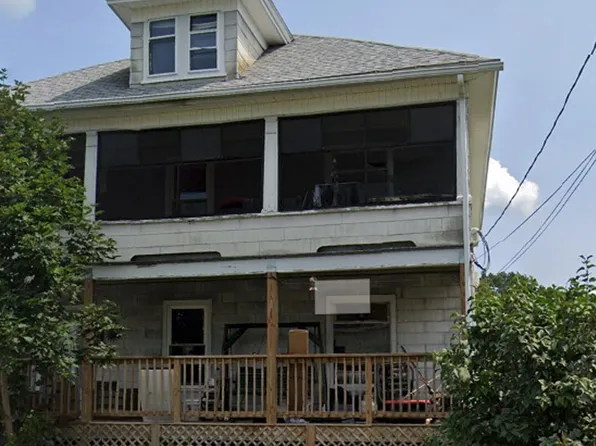 29 Grammar Street, Sanford, ME 04073