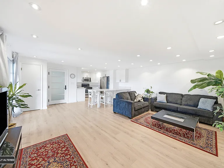 2928 Las Alturas St #1/2 — Photo 2