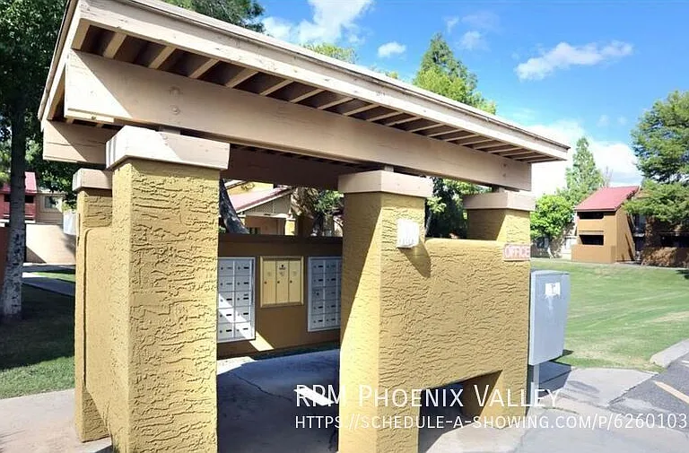 825 S River Dr — Photo 22