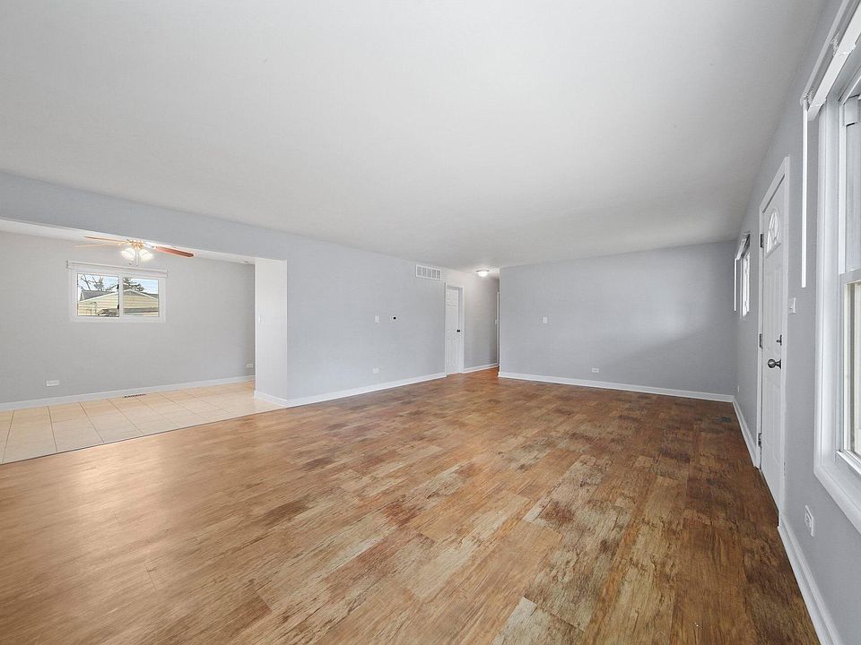 1st image of 41 Armitage Ave