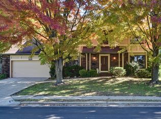 2804 S Claremont Ave, Springfield, MO 65804