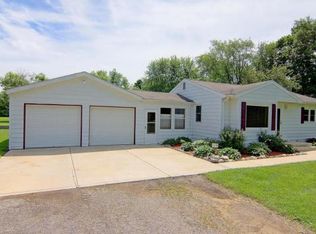 2395 Red Bud Trl S, Niles, MI 49120