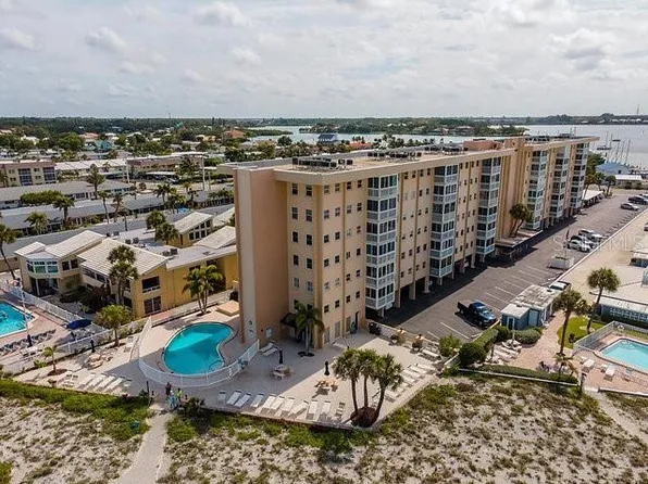 1255 Tarpon Center Dr APT 304, Venice, FL 34285