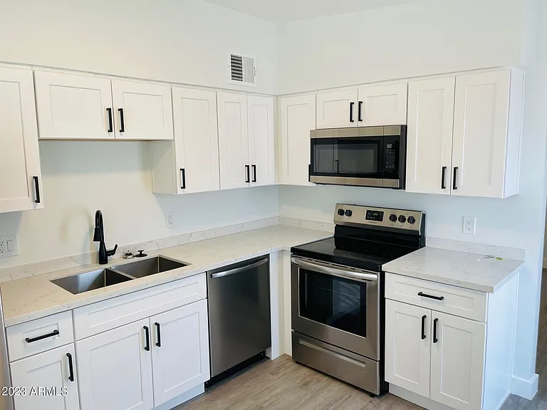 6233 N 13th Pl #1 — Photo 9