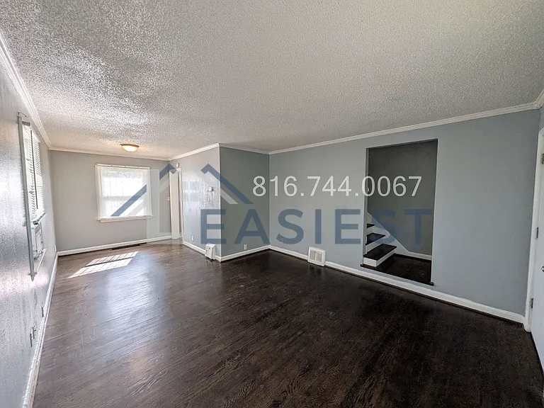 5513 Wabash Ave — Photo 2