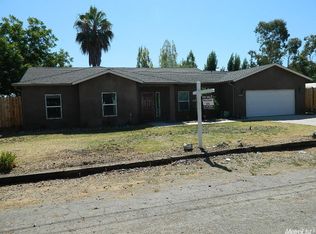 17296 Cal Dr, Lockeford, CA 95237