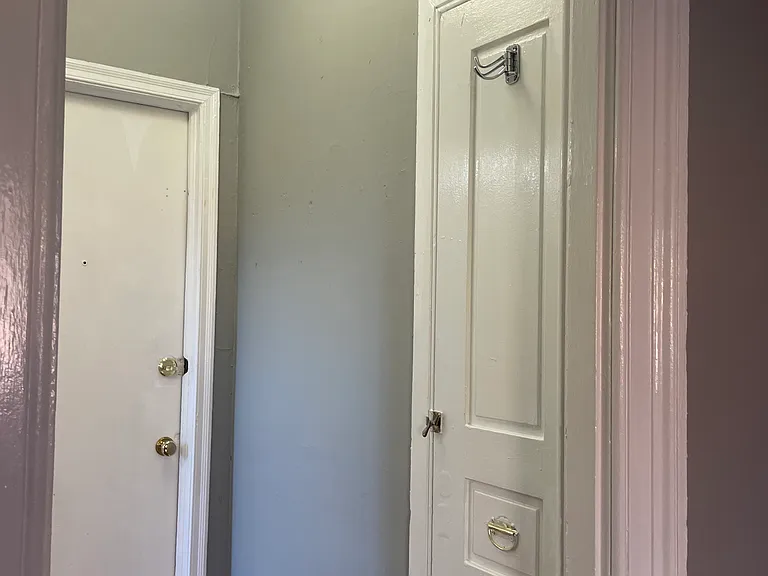 717 Park Ave #4R — Photo 10