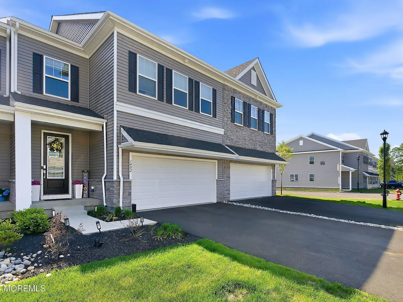 3 bed, 3.5 bath, 2796 sqft, $5,000 — Photo 2