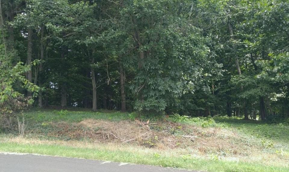 2nd image of Hidden Valley Rd