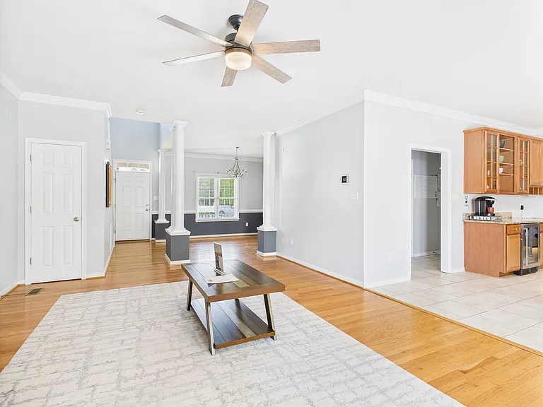 12017 Hunton Crossing Pl — Photo 8