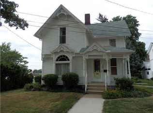 207 W Walker St, Saint Johns, MI