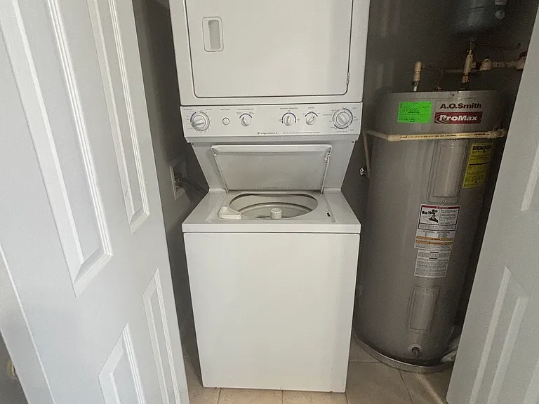 342 Kenlee Cir #1 — Photo 7
