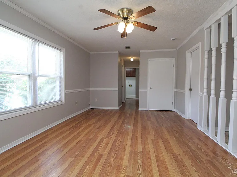 4630 Bellview Ave #B — Photo 4