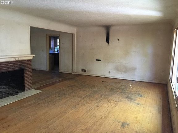 3rd image of 15525 SE Francis Ave