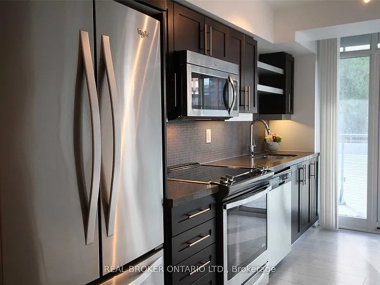 525 Adelaide St W #325 — Photo 10