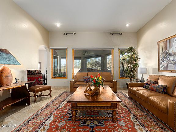 3rd image of 1688 E Desert Garden Dr