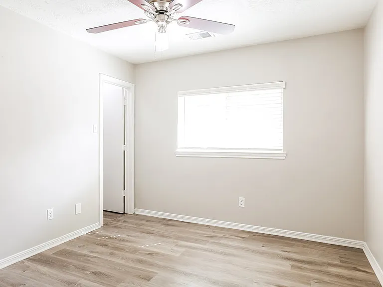 4919 Bayboro Park Dr — Photo 13