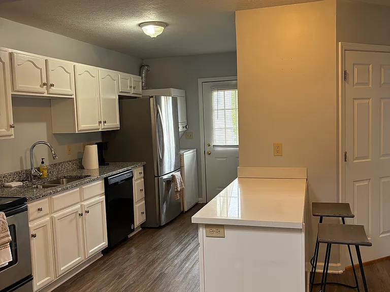 313 N College Ave #A — Photo 4