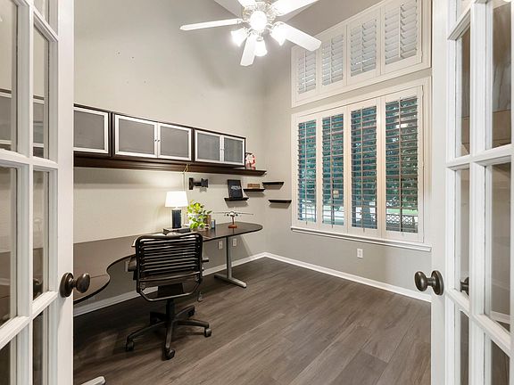 5th image of 126 Wisteria Walk Cir