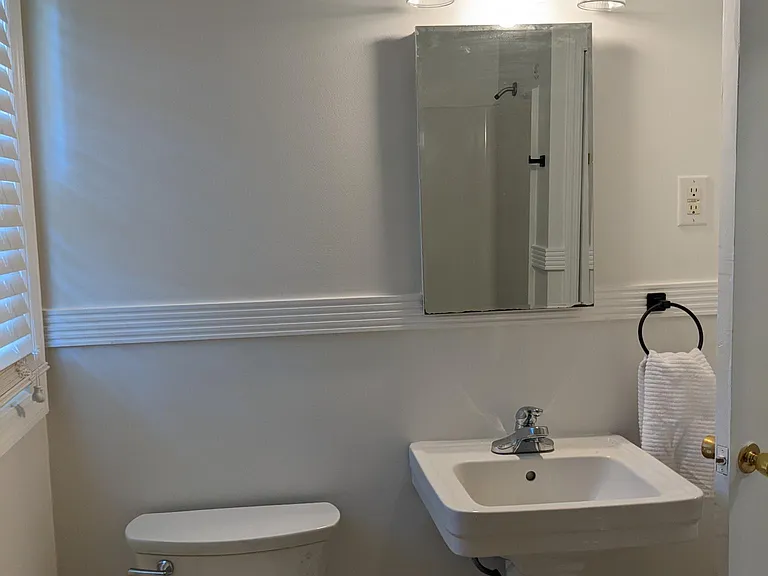 420 Pine Hills Dr — Photo 6