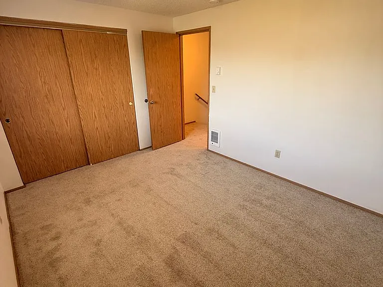 CCH5114--Apple Knoll Townhomes — Photo 14