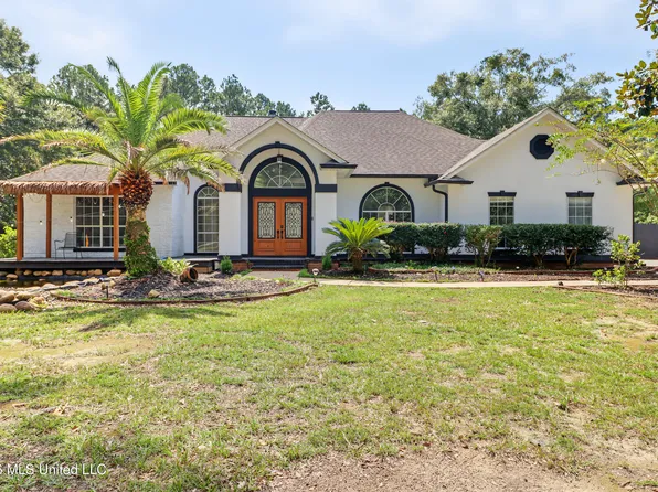 14158 Longwood Cir, Diberville, MS 39540
