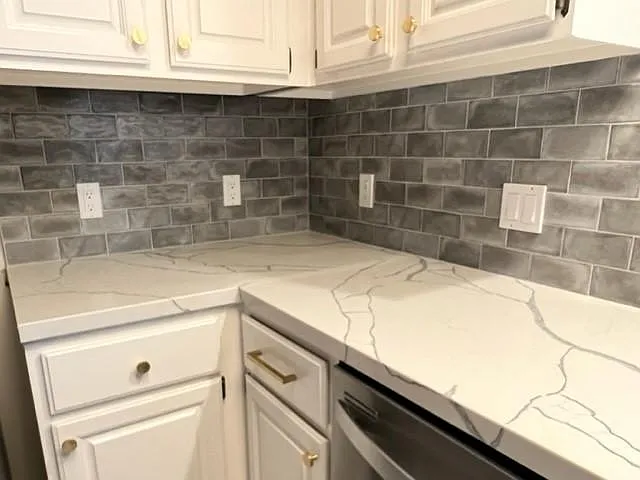 1894 Sunshine Valley Rd — Photo 10