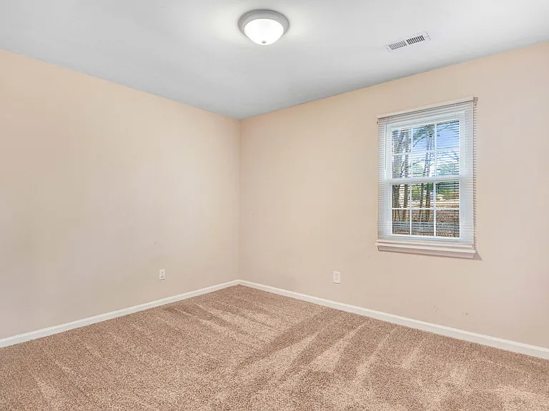 107 Sparrow Ct — Photo 13