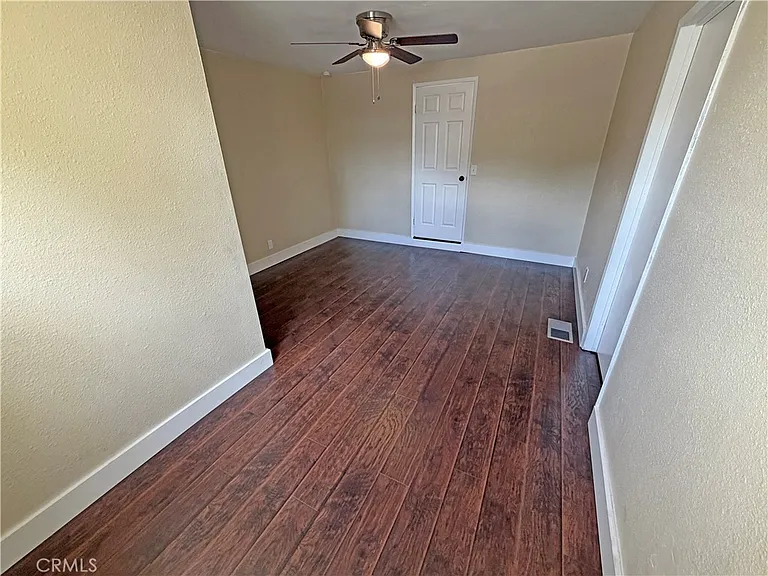 810 Pine St — Photo 14