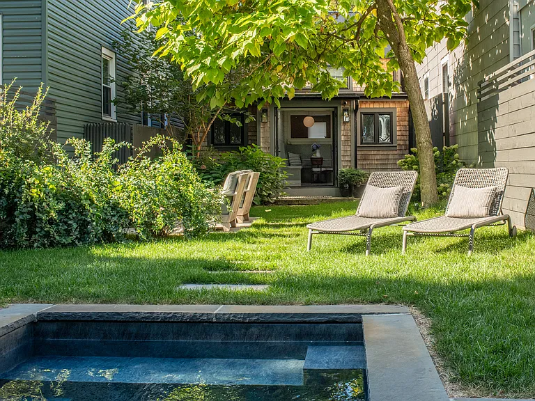 342 State St — Photo 24