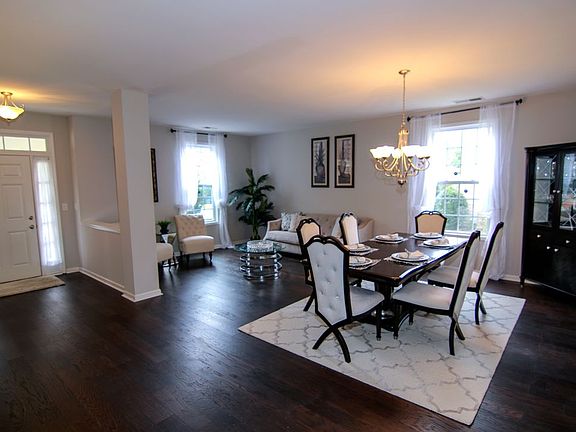 4th image of 131 Keswick Manor Dr