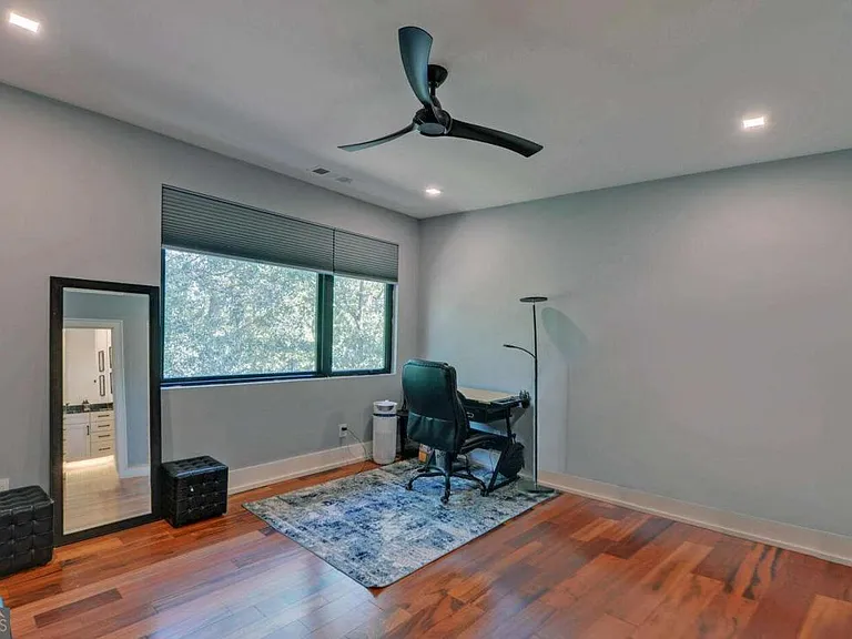 675 Freedom Heights Dr — Photo 32