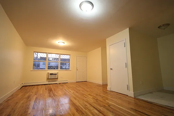 Rented by Rental Solutions Inc | media 33